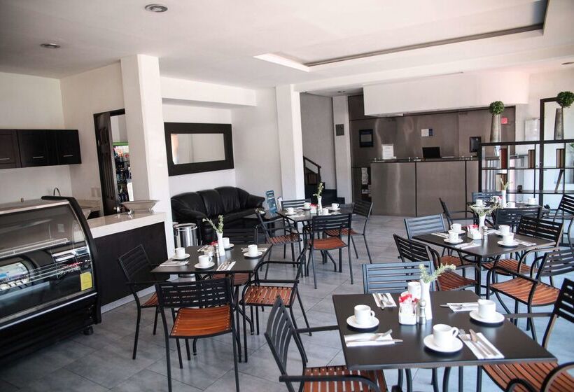 فندق Best Western Real Tula Express