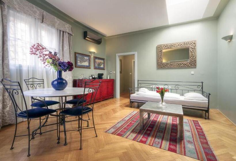 Fotos del hotel At The Black Star Hotel:  31