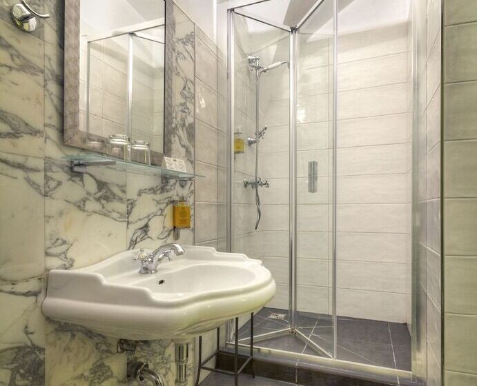 Fotos del hotel At The Black Star Hotel:  15