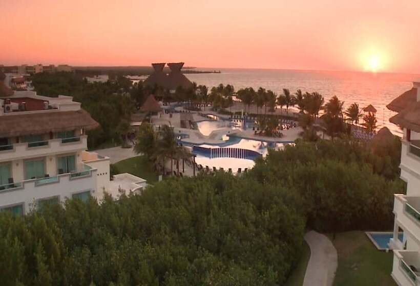 هتل Bluebay Grand Esmeralda - All Inclusive