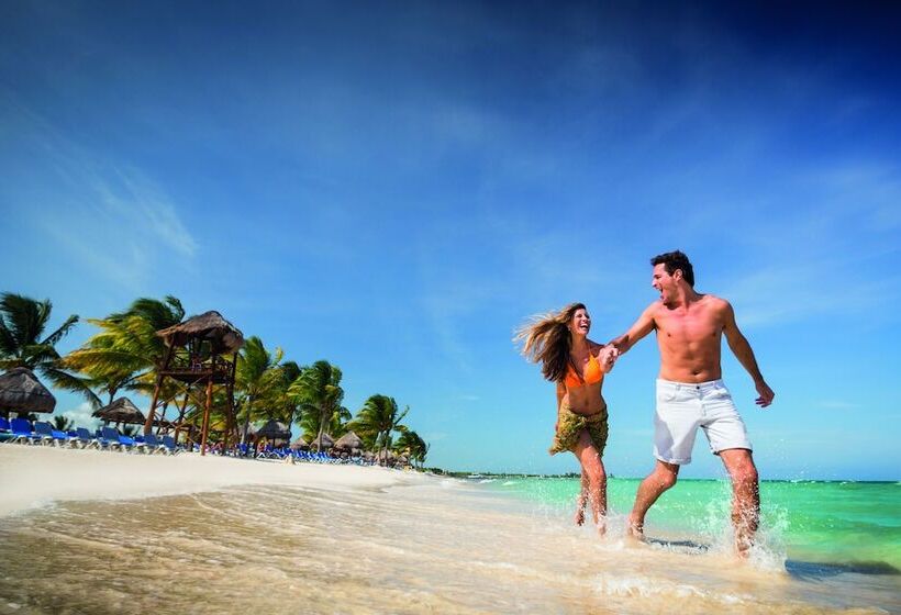 هتل Bluebay Grand Esmeralda - All Inclusive