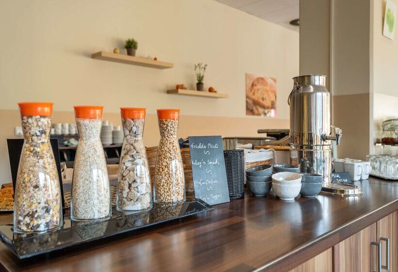 Fotos del hotel Azimut  City South Berlin:  43