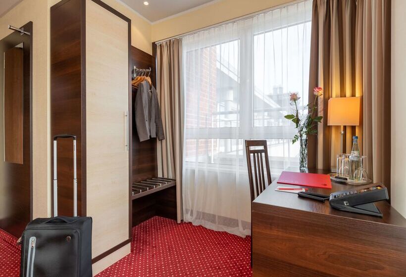 Fotos del hotel Azimut  City South Berlin:  9