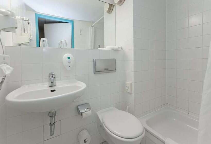 Fotos del hotel Azimut  City South Berlin:  23