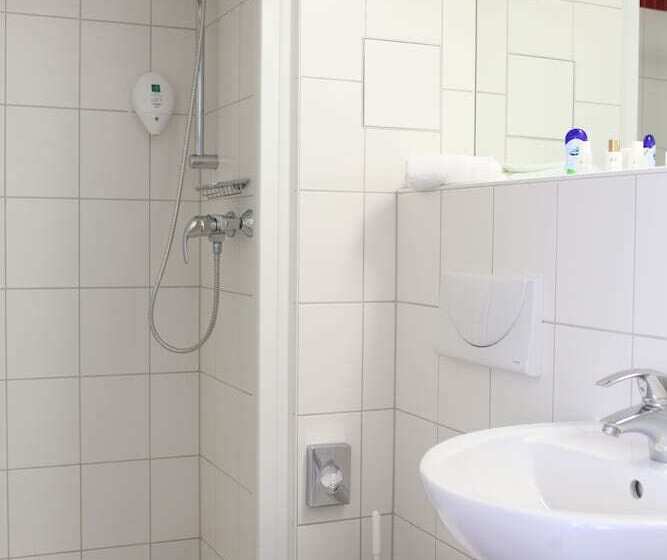 Fotos del hotel Azimut  City South Berlin:  27