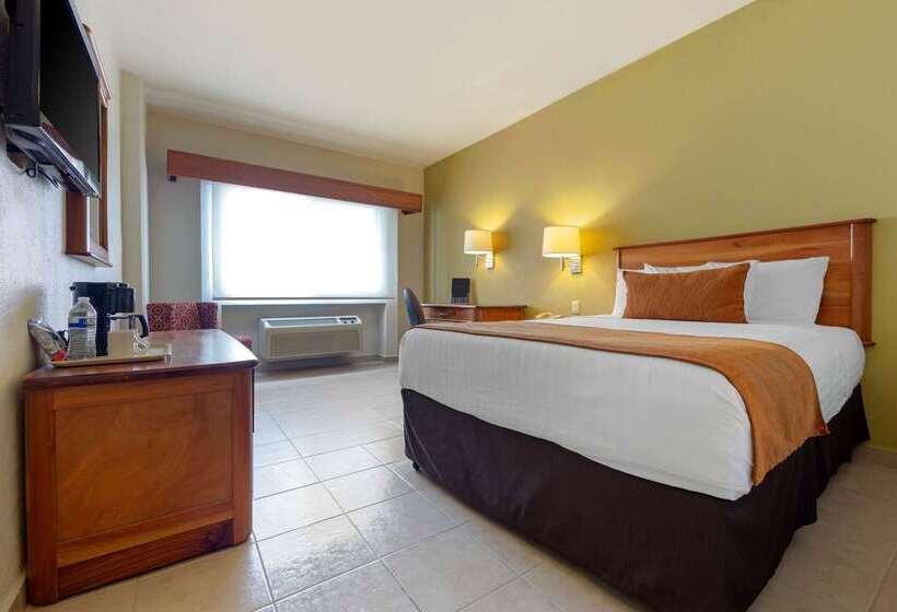 هتل Comfort Inn Monterrey Valle