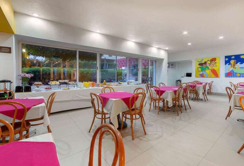 Fotos del hotel Comfort Inn Monterrey Valle:  3