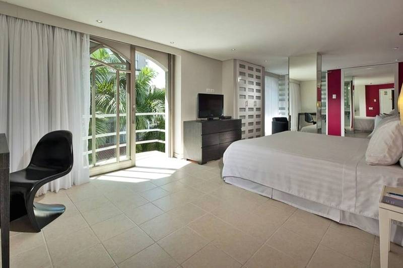 هتل Country International