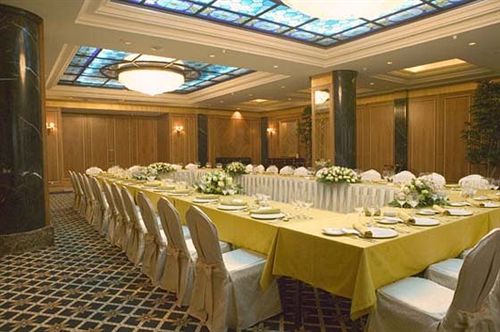 فندق Donbass Palace