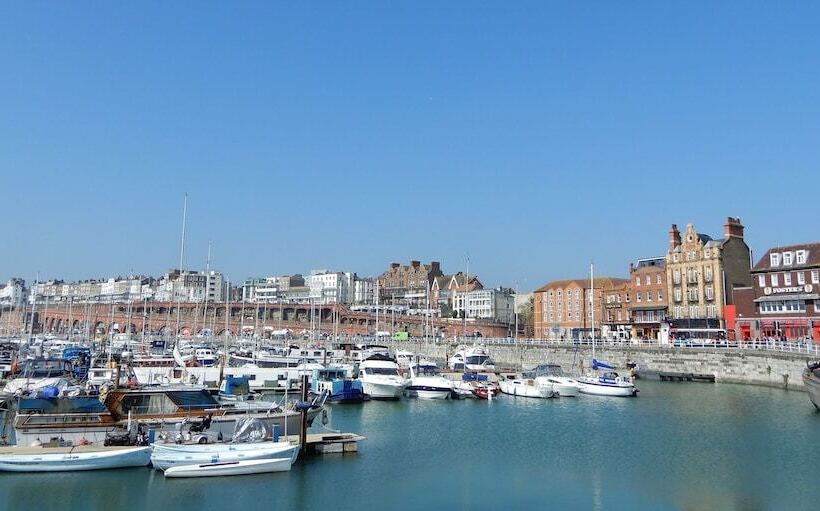 هتل Holiday Inn Express Ramsgate – Minster, An Ihg