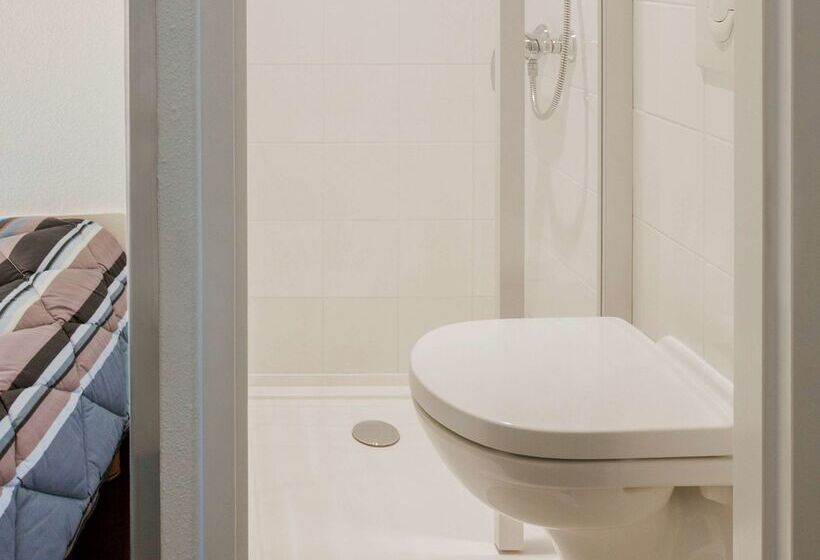 هتل Hôtel F1 Strasbourg Sud La Vigie