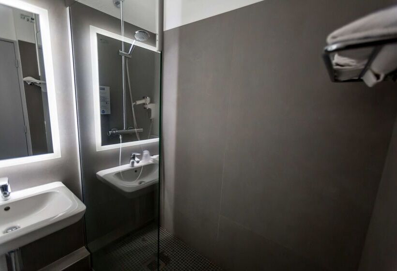 Fotos del hotel Kyriad Clermontferrandsud  La Pardieu:  25