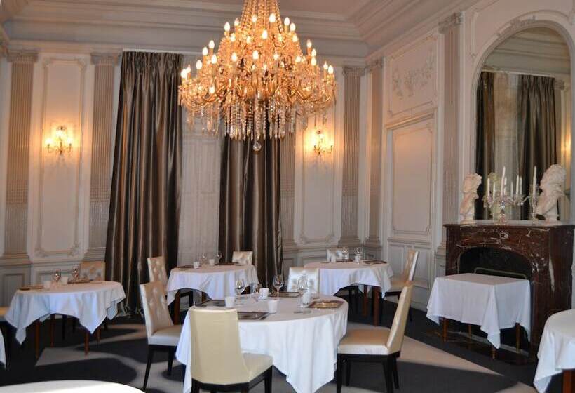 هتل L Orangerie Du Chateau Des Reynats