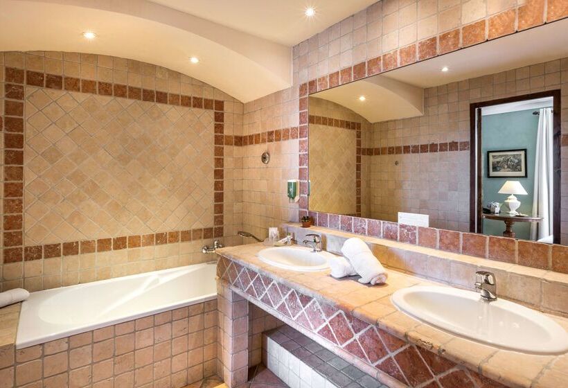 Hotel La Bastide Du Calalou; Bw Signature Collection