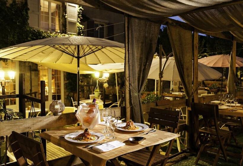 ホテル Logis Hôtel Le Beaulieu