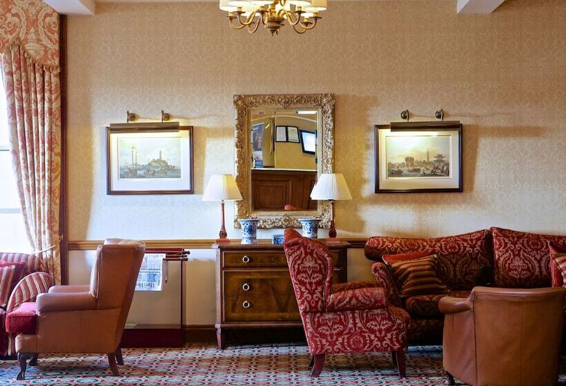 فندق Macdonald Crutherland House