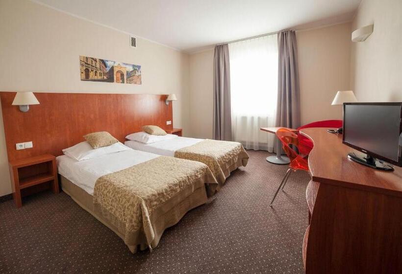 Fotos del hotel Major Budget:  3