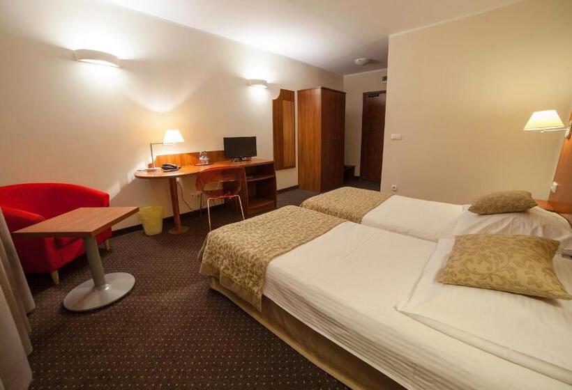 Fotos del hotel Major Budget:  6