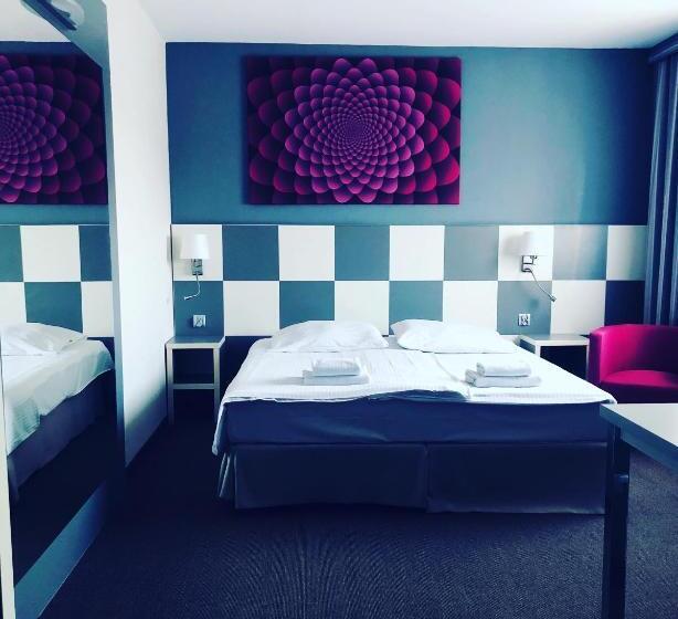 Fotos del hotel Major Budget:  7