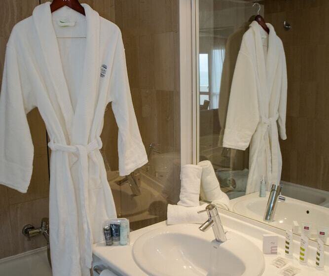 هتل Mercure Thalasso & Spa Port Frejus