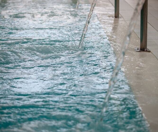 هتل Mercure Thalasso & Spa Port Frejus