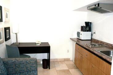 Fotos del hotel & Suites Pf:  47