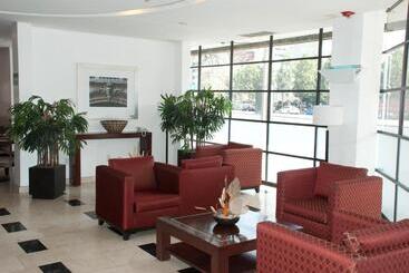Fotos del hotel & Suites Pf:  23