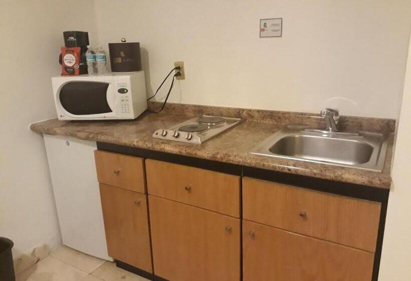 Fotos del hotel & Suites Pf:  28