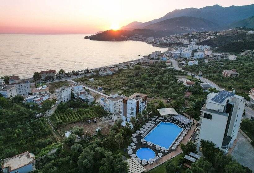 هتل Rapos Resort