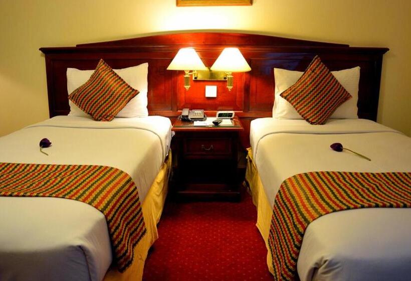 Fotos del hotel York International Hotel:  14