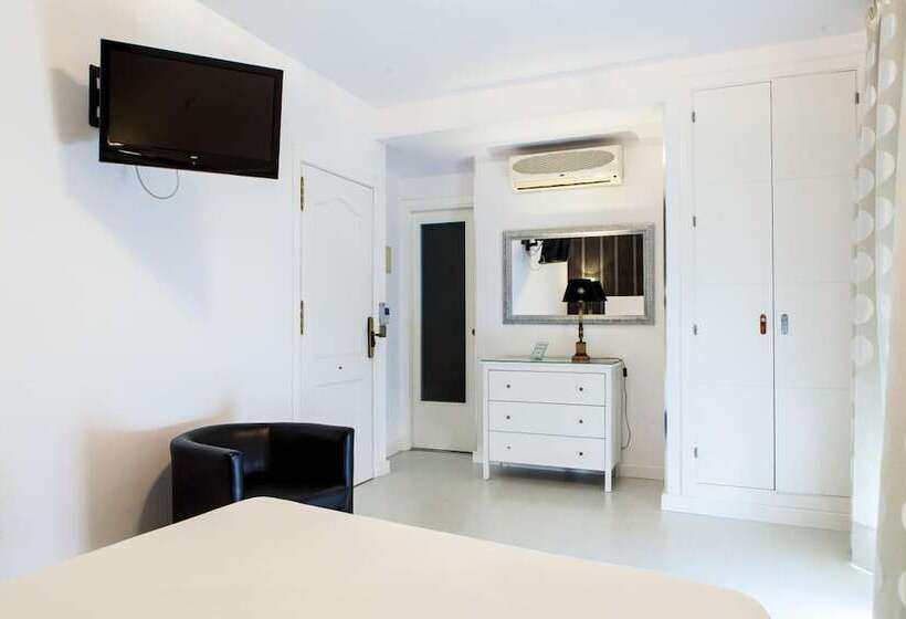 Apartamentos Abril