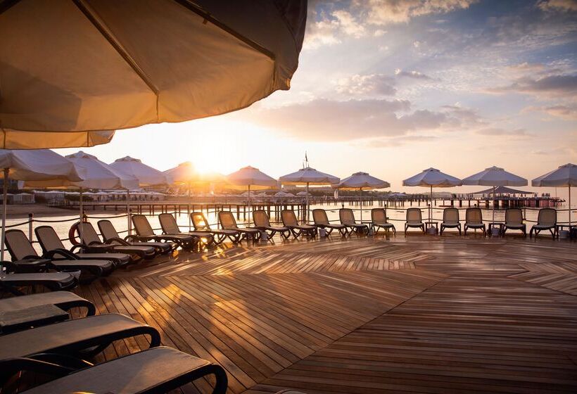 Calista Luxury Resort