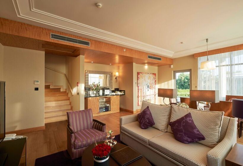 Calista Luxury Resort