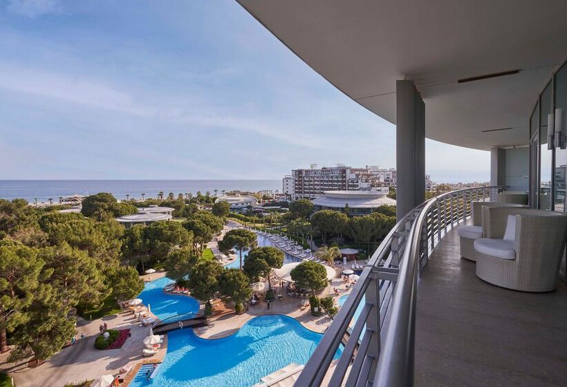 Calista Luxury Resort