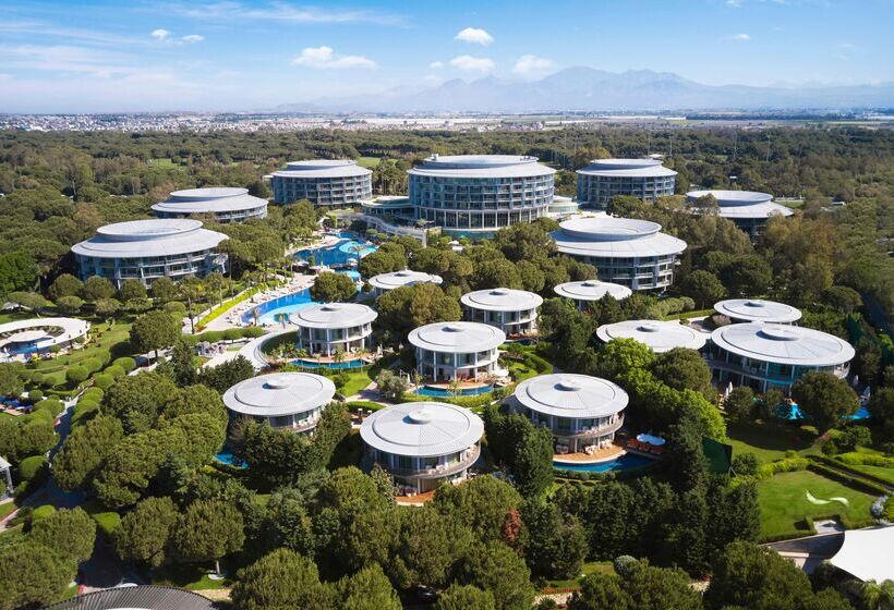 Calista Luxury Resort