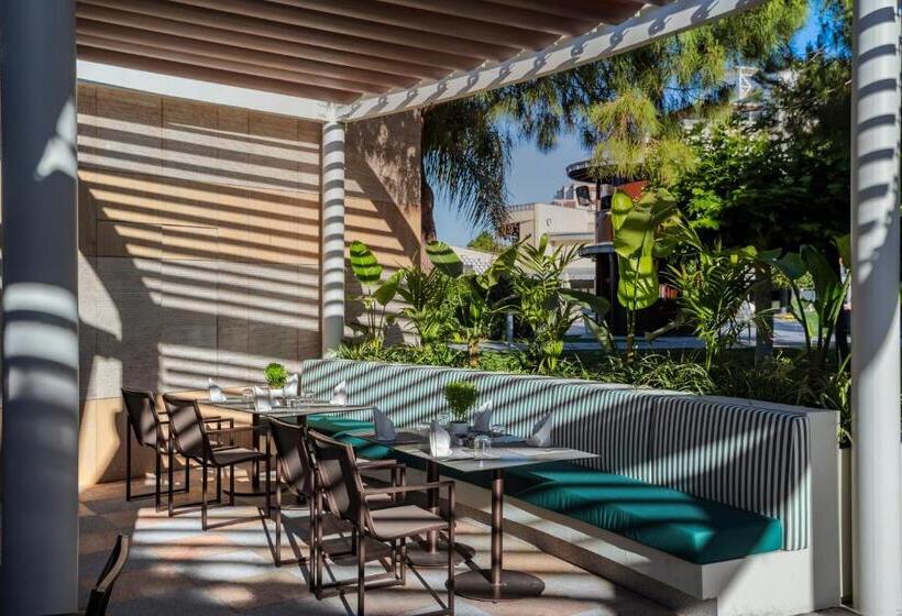 Calista Luxury Resort