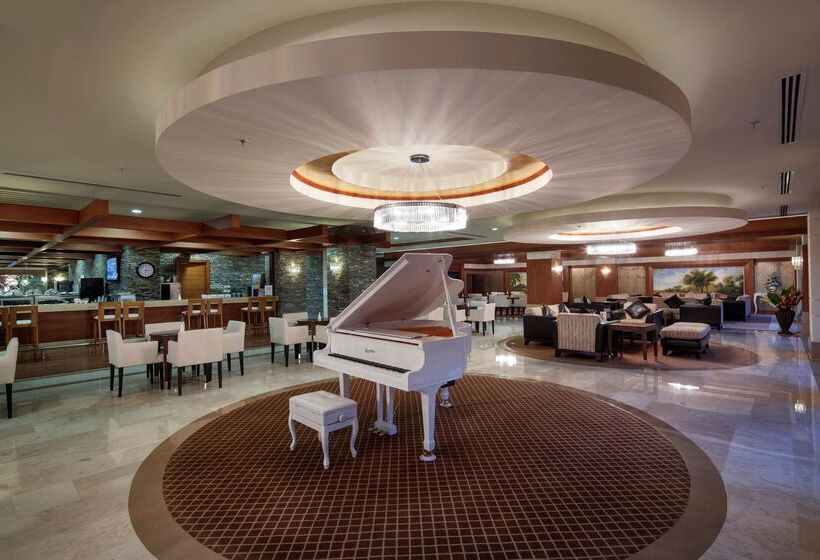 Crystal Family Resort & Spa   Ultimate All Inclusive