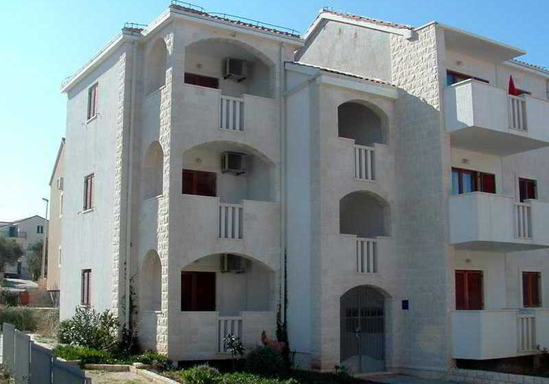 Hotel Apartman Klara