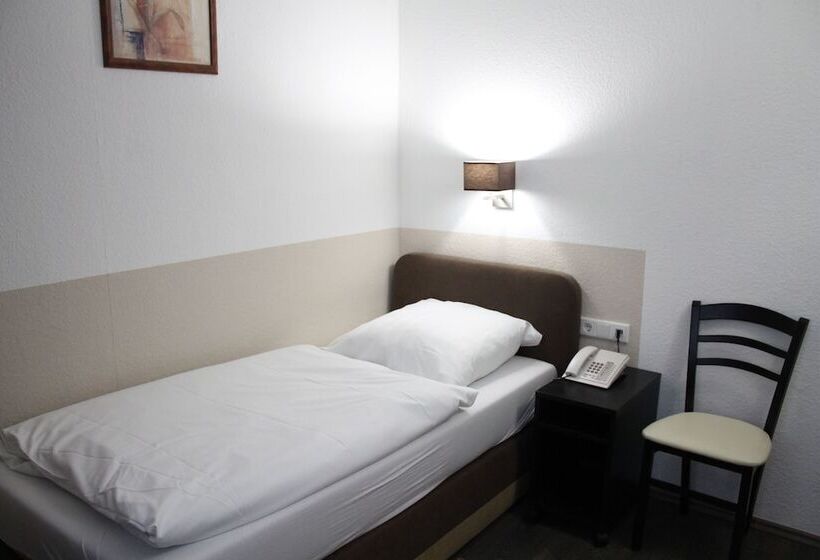 Fotos del hotel AVI City Apartments:  4