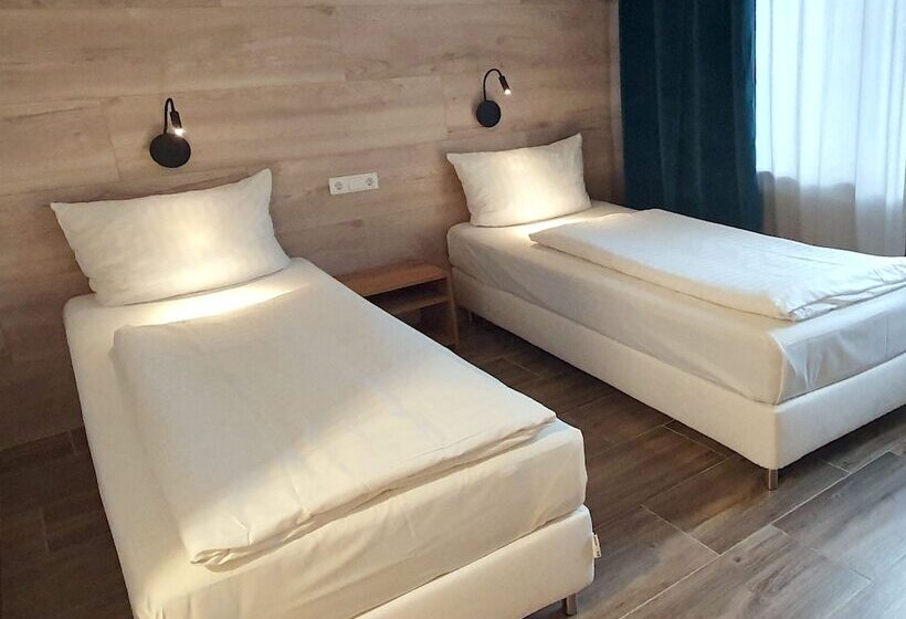 Fotos del hotel AVI City Apartments:  5