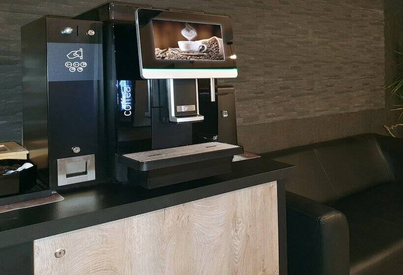 Fotos del hotel AVI City Apartments:  15