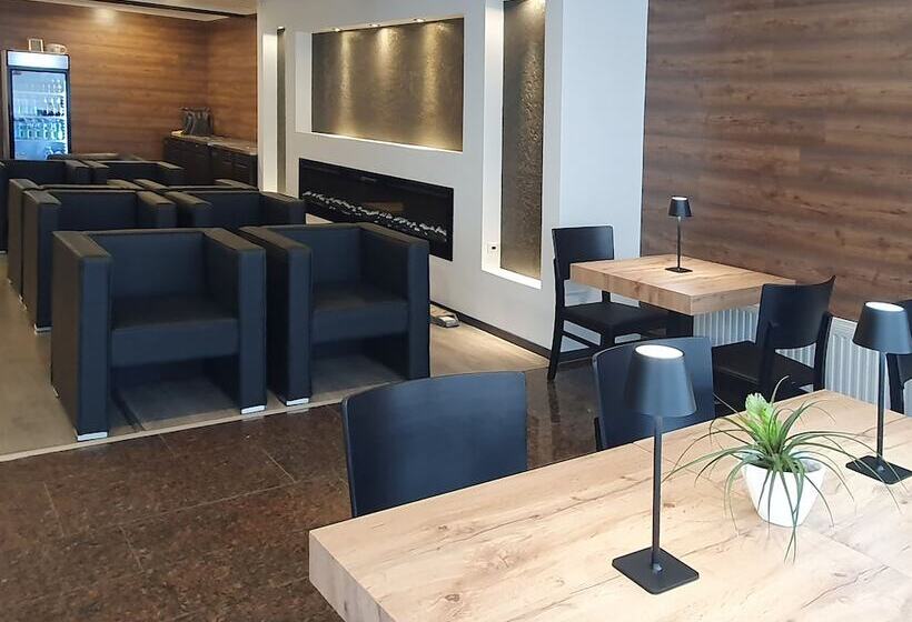 Fotos del hotel AVI City Apartments:  13