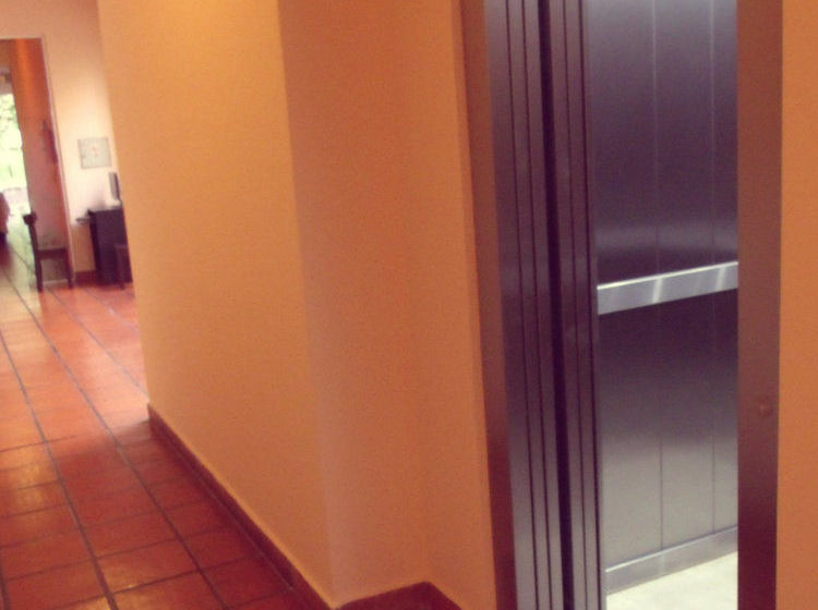 هتل Bohemia Buenos Aires