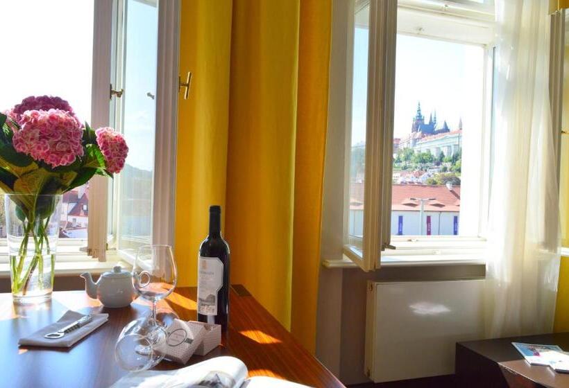 Fotos del hotel Klarov:  45