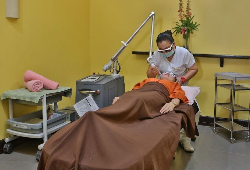 Fotos del hotel Crown Regency  & Towers:  26