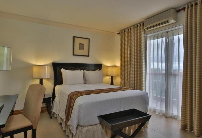 Fotos del hotel Crown Regency Suites Mactan:  3