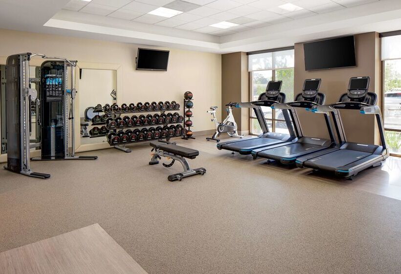 هتل Doubletree By Hilton Irvine   Spectrum