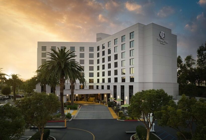 هتل Doubletree Irvine Spectrum