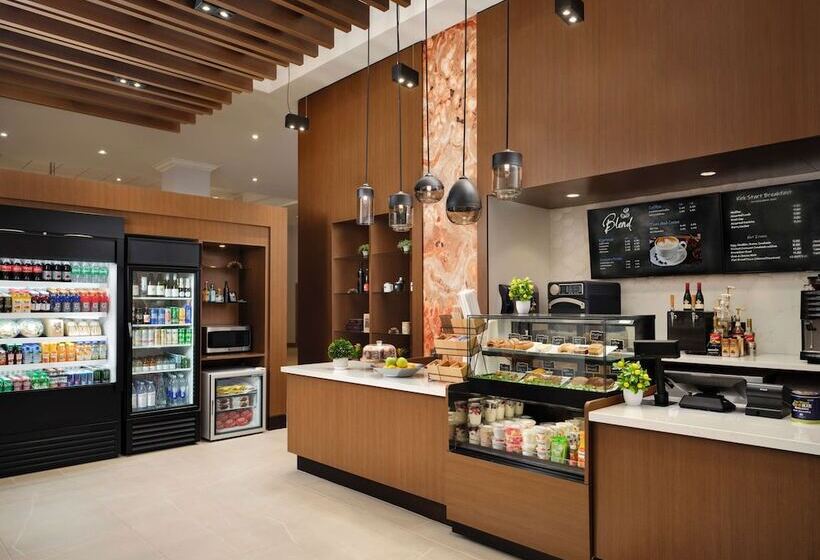 هتل Doubletree By Hilton Irvine   Spectrum