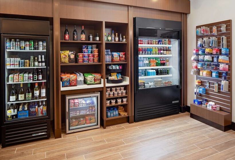 هتل Doubletree By Hilton Irvine   Spectrum